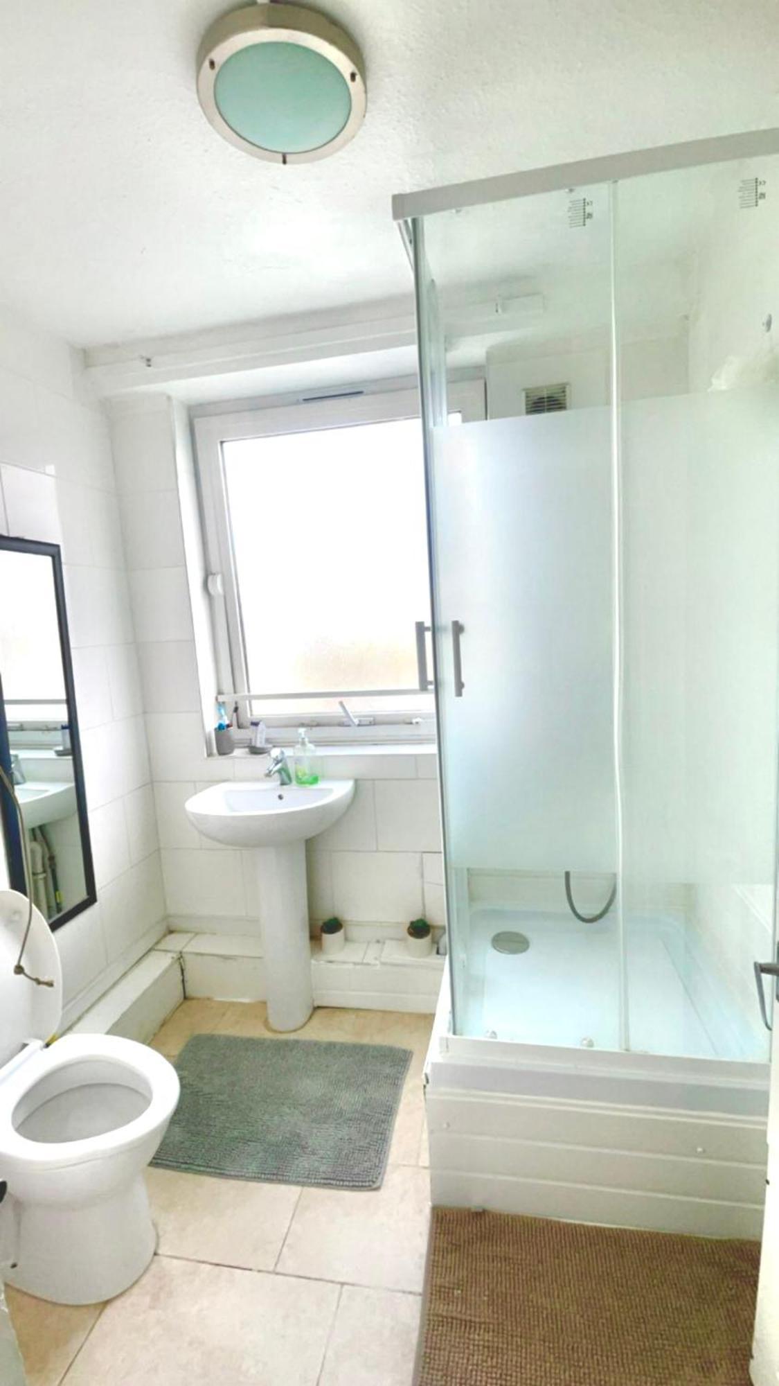Privat bolig Cozy In 1 Stop To Liverpool Street