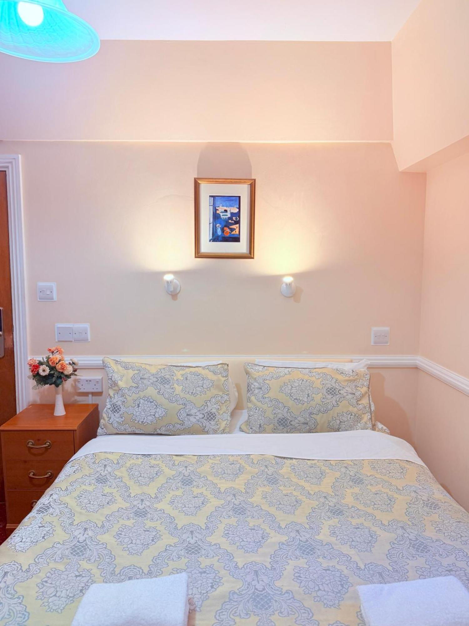 Europa House Hotel, Paddington 2*