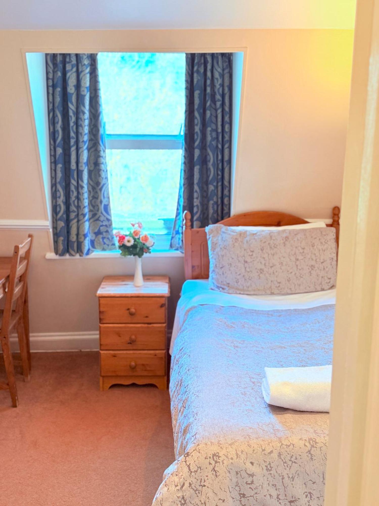Europa House Hotel, Paddington 2*