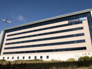 Hotel Travelodge City Airport 3*