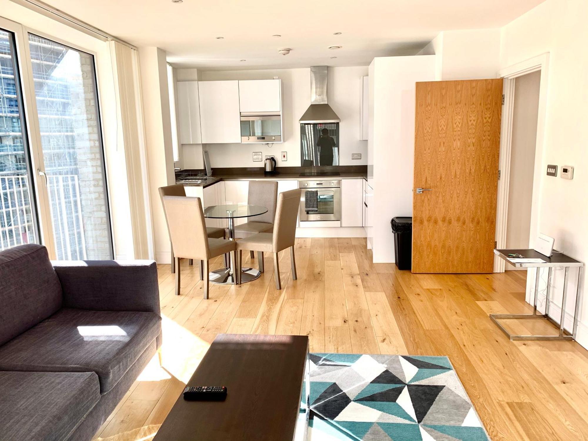 Modern Excel 2 Bedrooms 2 Bathrooms, Parking, Kitchen, Lounge, Balcony Apartment