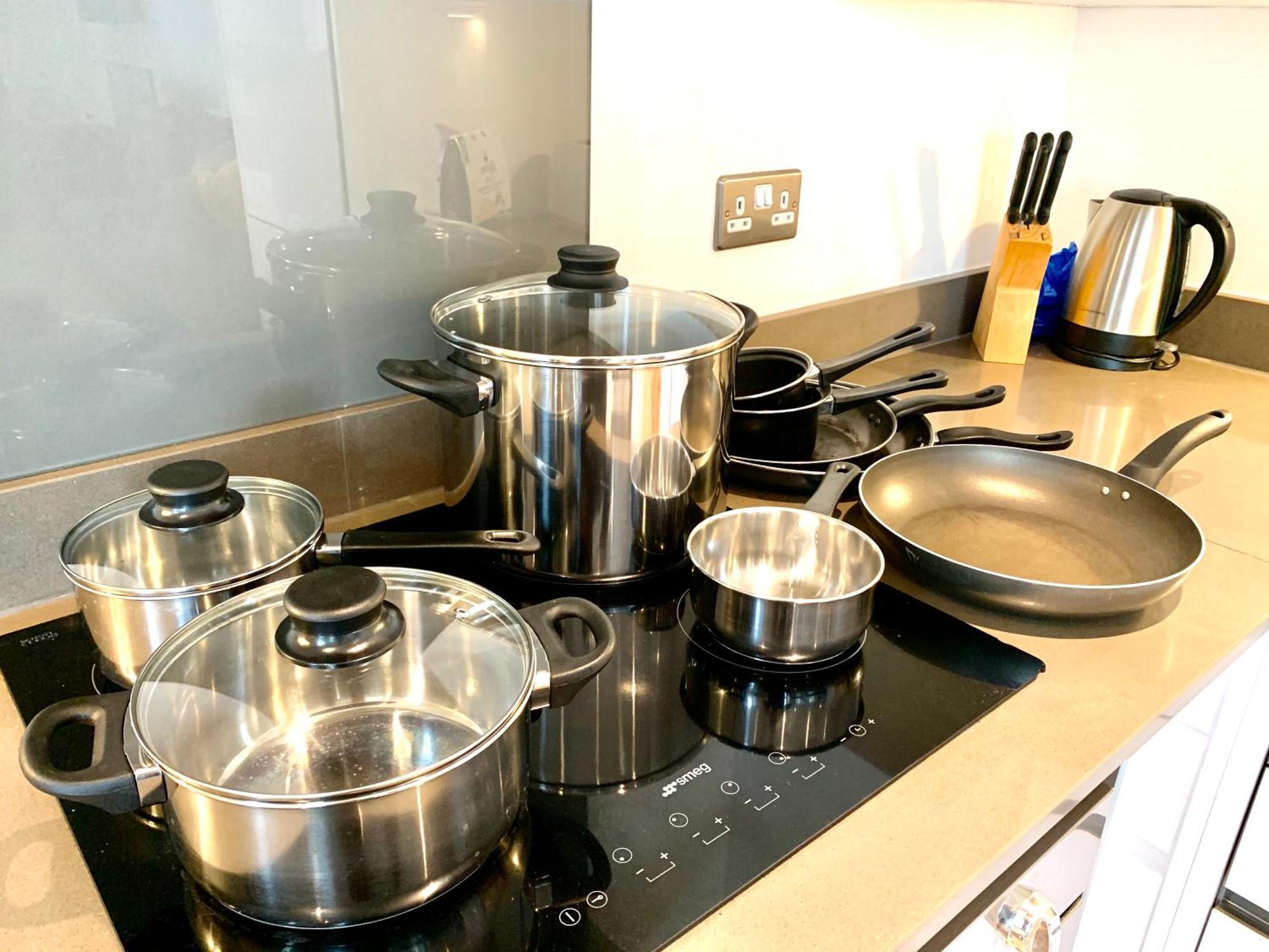 Modern Excel 2 Bedrooms 2 Bathrooms, Parking, Kitchen, Lounge, Balcony