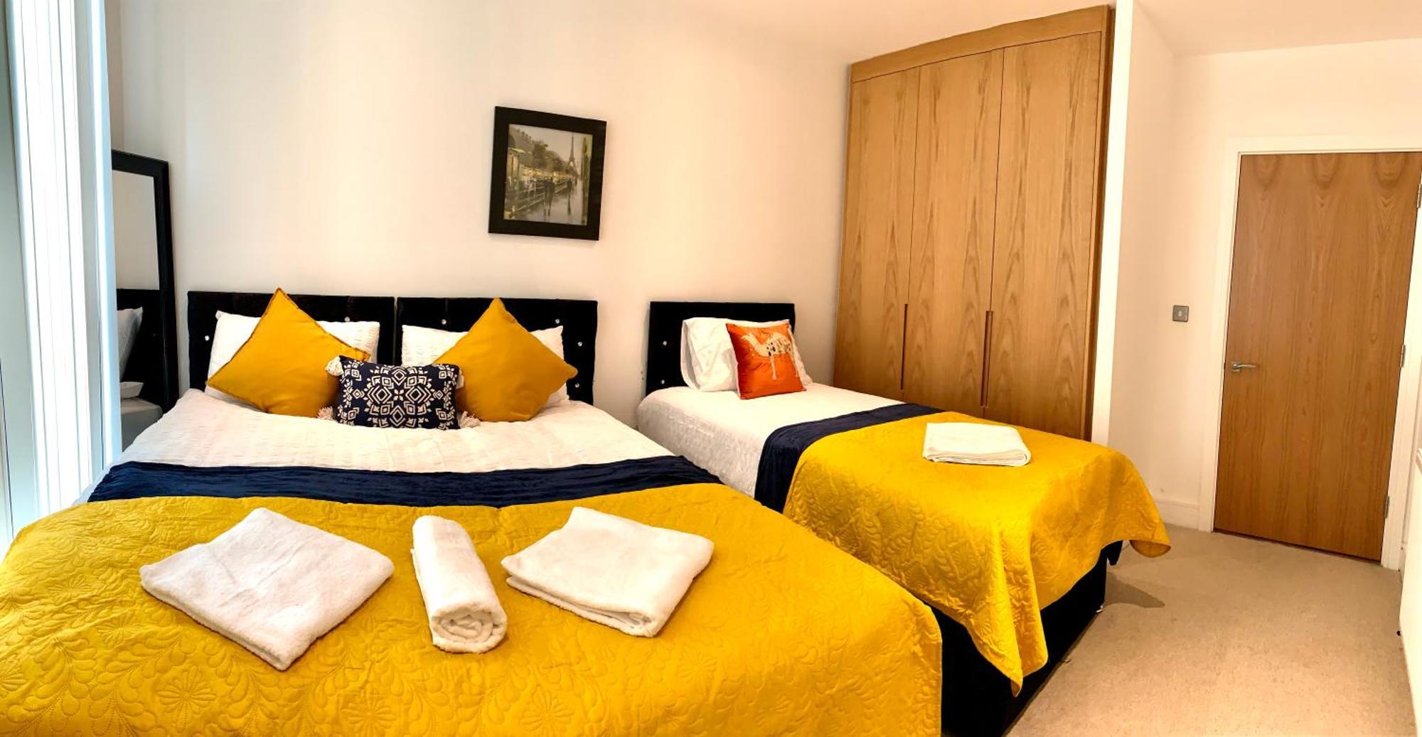 Apartment Modern Excel 2 Bedrooms 2 Bathrooms, Parking, Kitchen, Lounge, Balcony