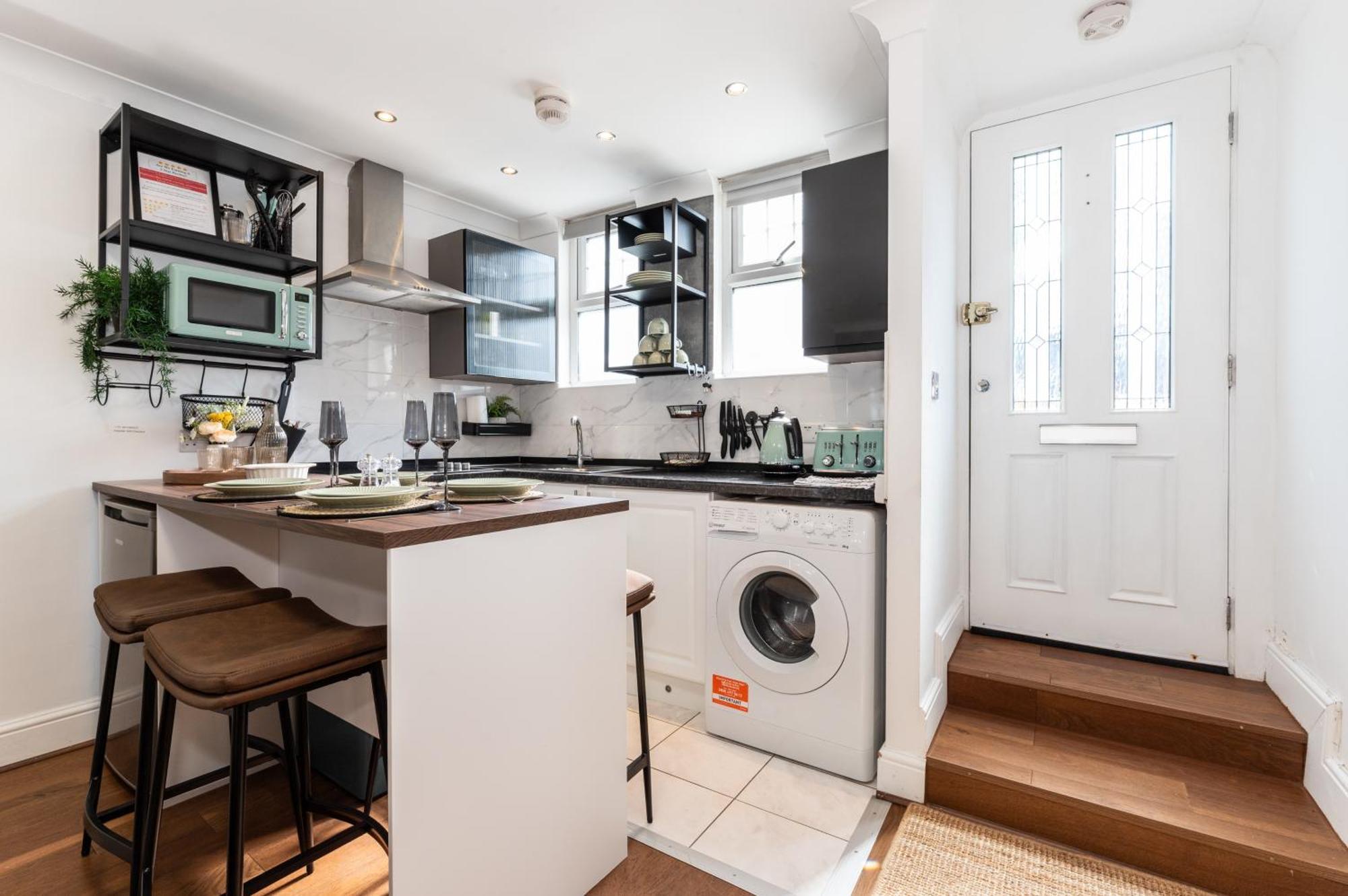 Holiday home Cute & Stylish 2 Bed House 10 Mins To Woolwich Dlr