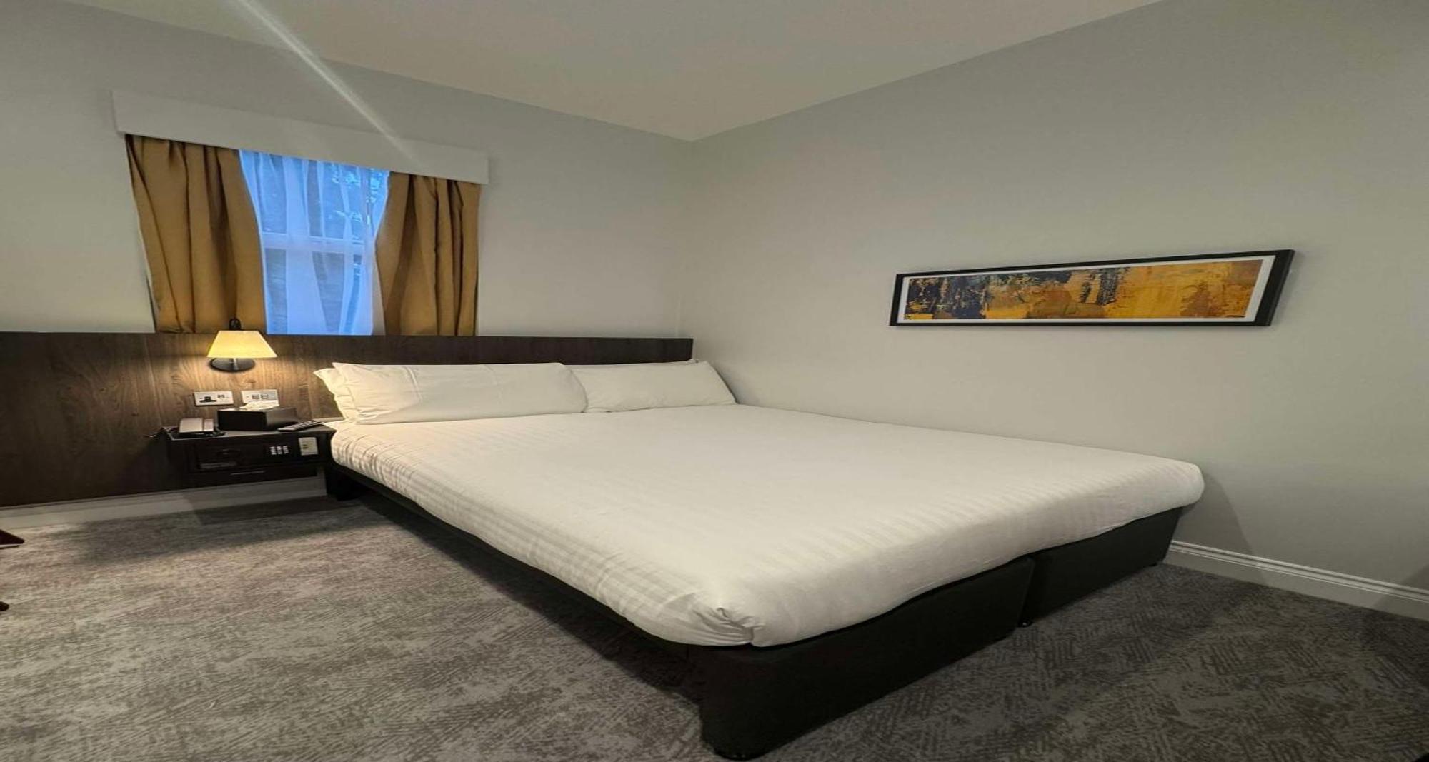 Western Kensington Olympia 3* London