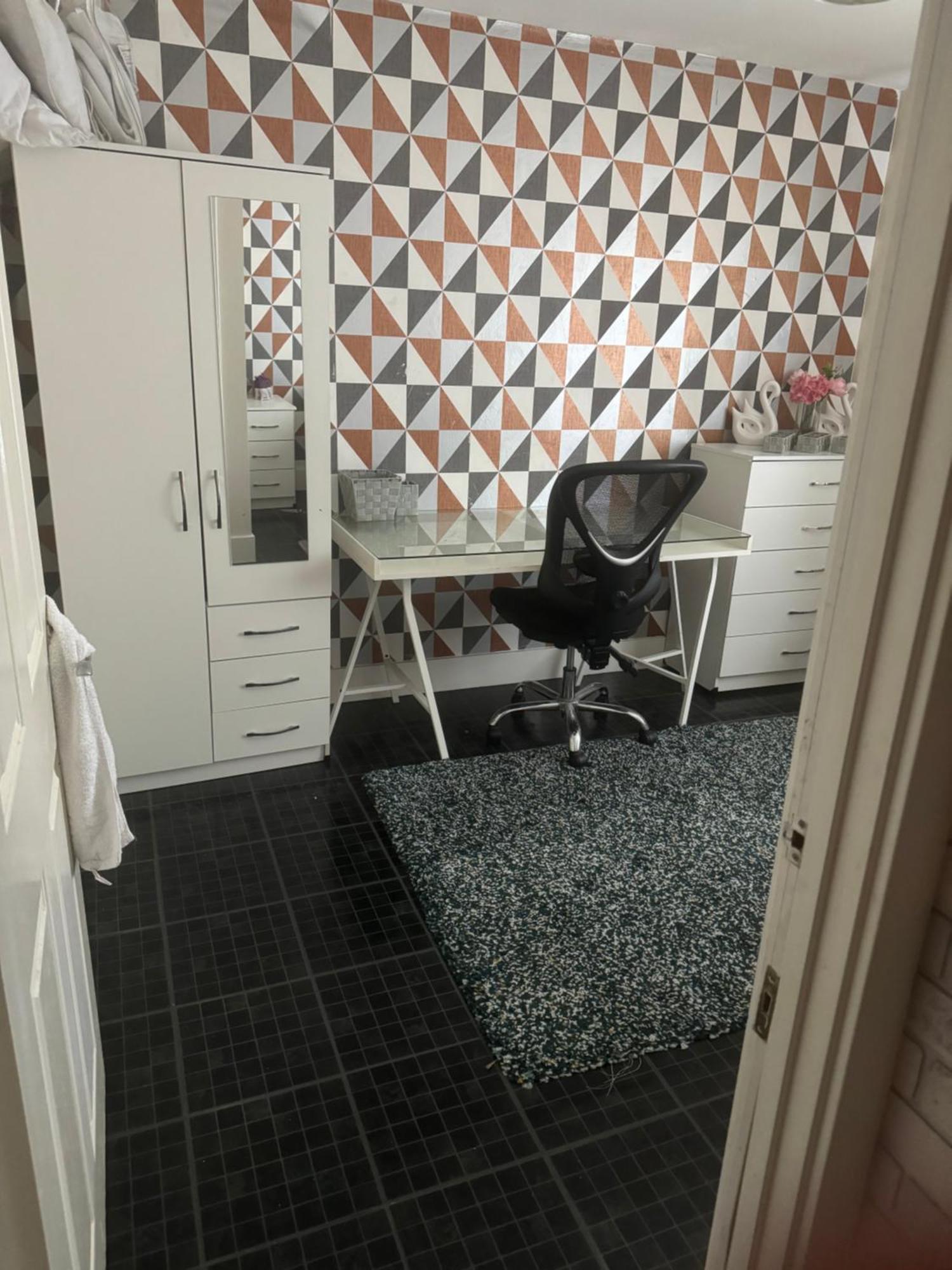 Sammie Shaw Double Homestay