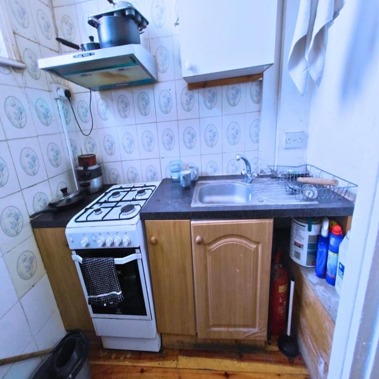 Guest house R15 Deluxe Ensuite, Kitchenette