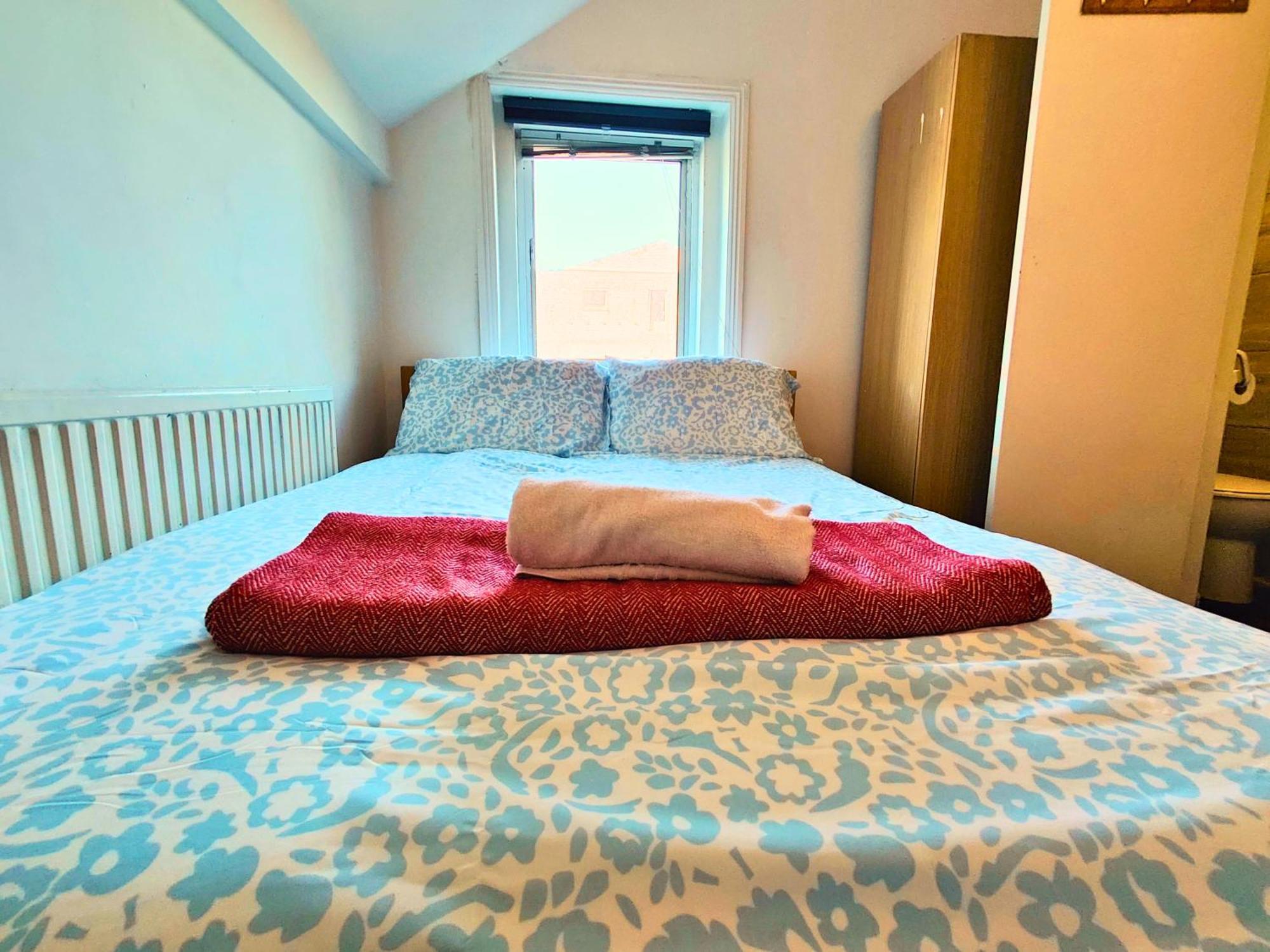 Guest house R15 Deluxe Ensuite, Kitchenette