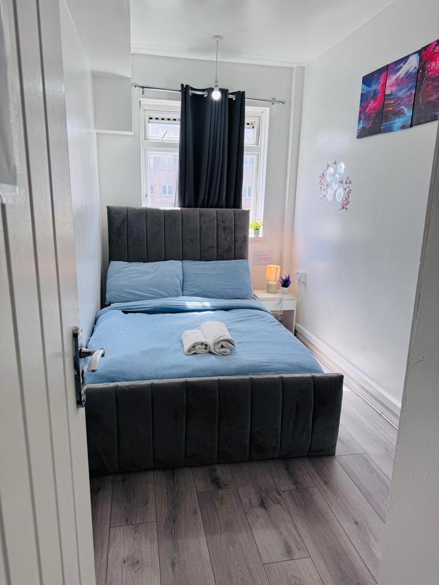 Privatunterkunft Modern In A 4 Bedroom Flat In London, Shared Bathroom! *