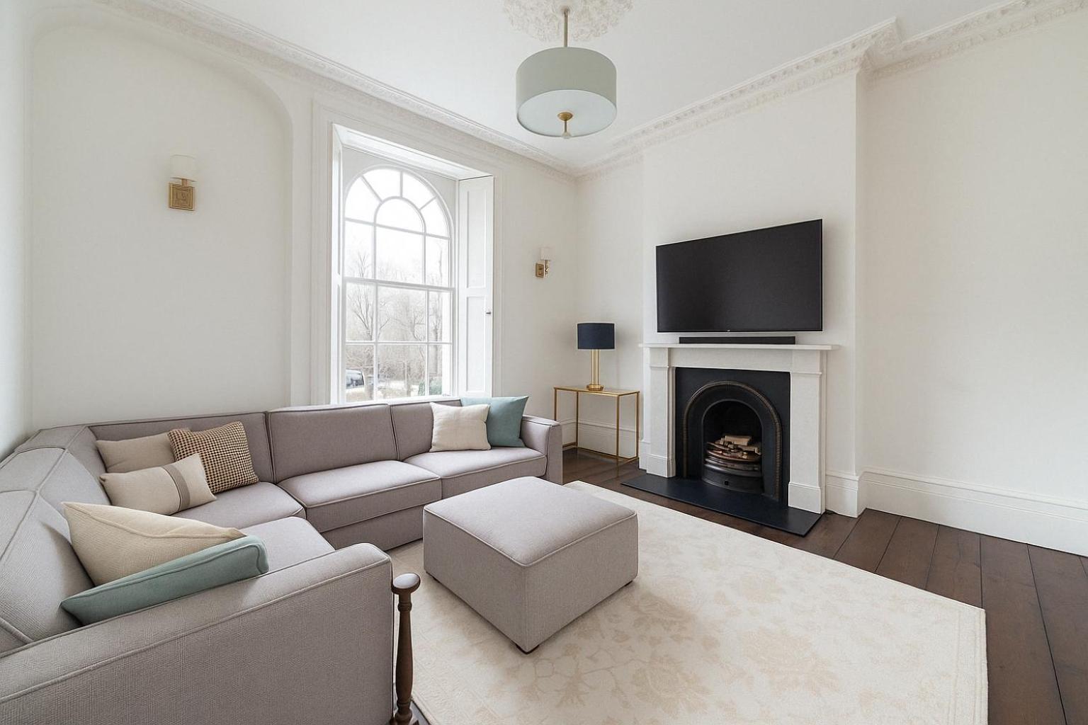 Apartment Bright, Modern & Huge Garden - Near New Cross Station *