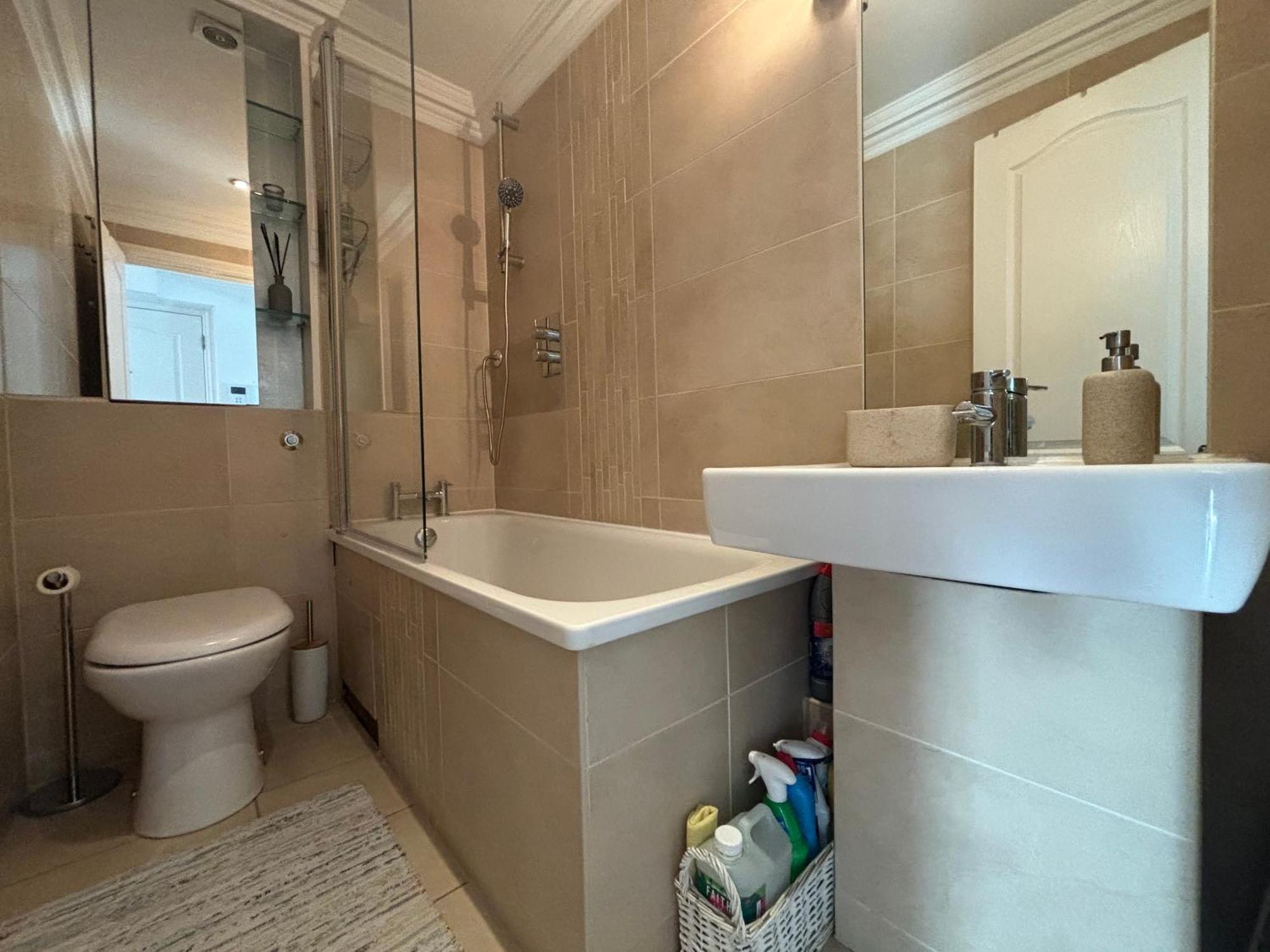 Apartment Warm And Welcoming 1bd Flat In East *