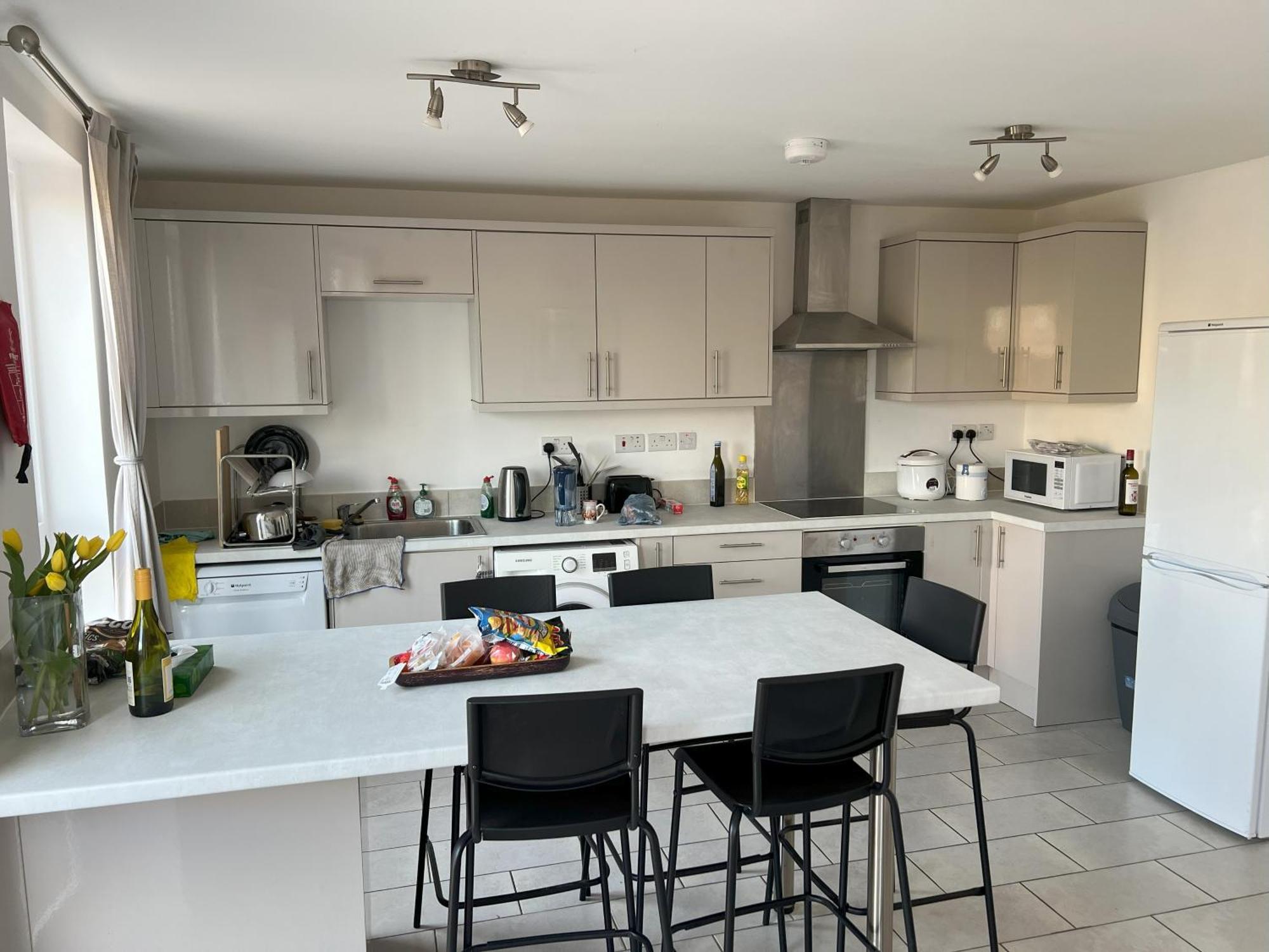 En-suite Double On Riverside Of Canada Water * London
