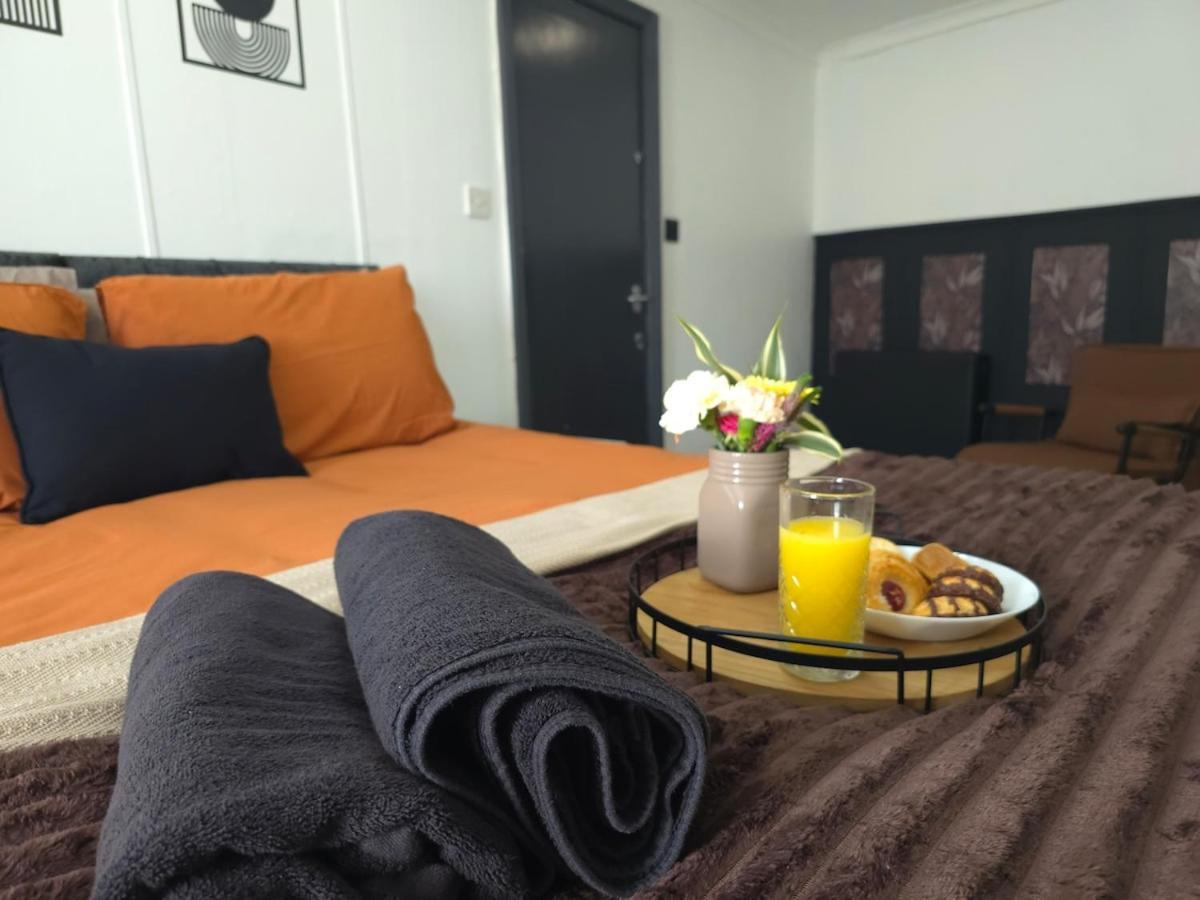 Cozy Flat With Private Entrance Apartment *