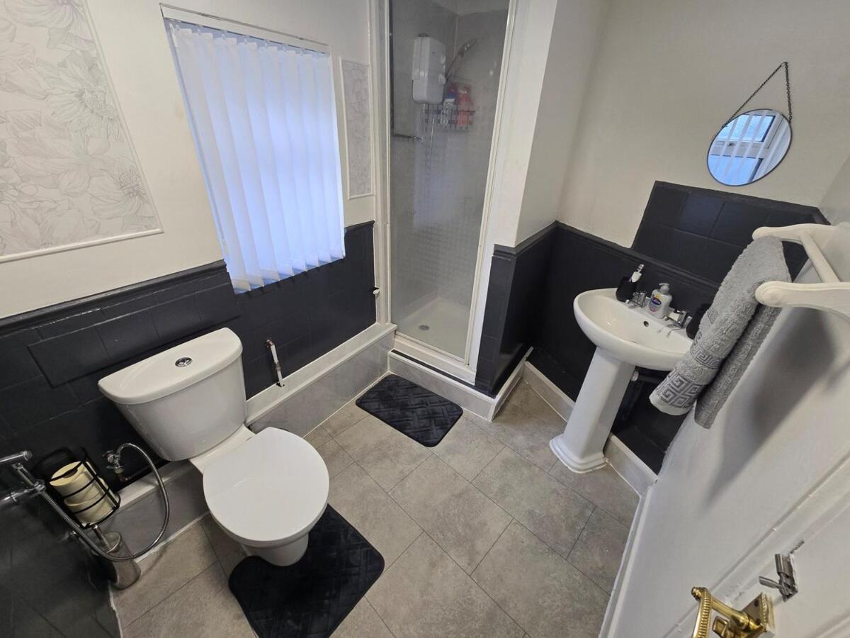 Cozy Flat With Private Entrance London