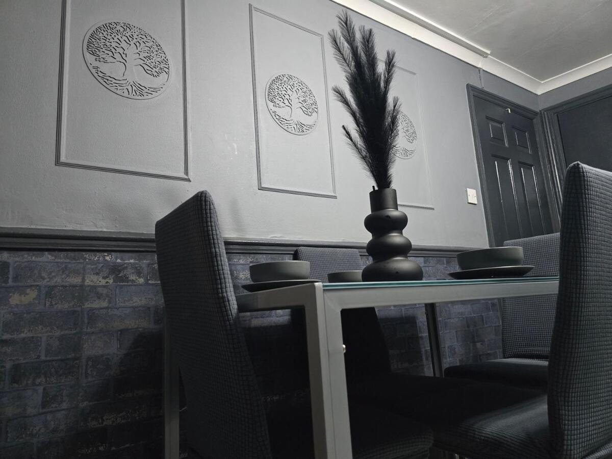 Cozy Flat With Private Entrance Apartment
