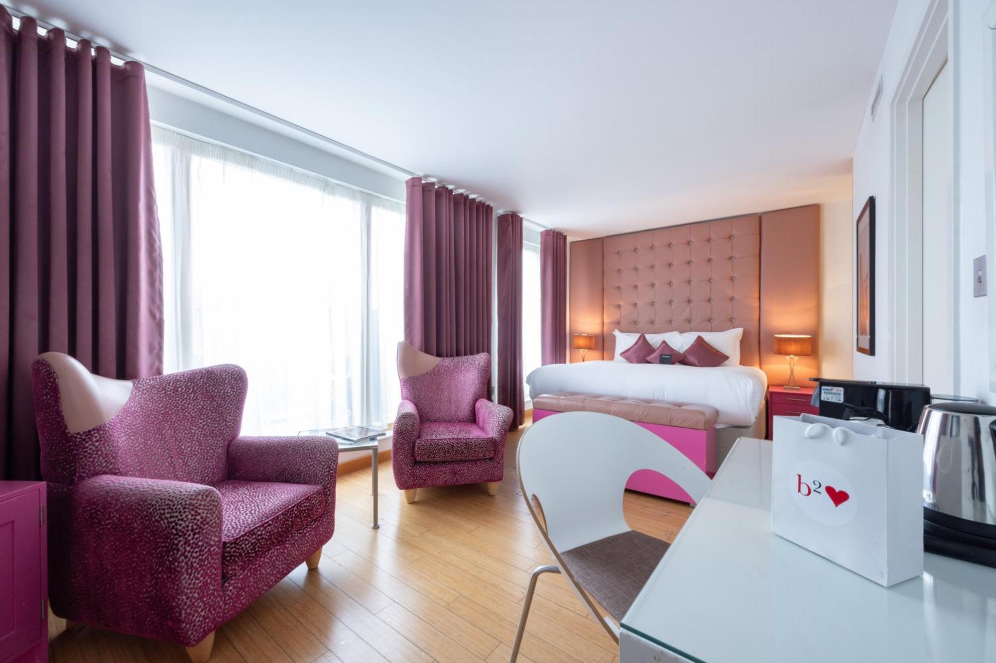 Bermondsey Square - A Bespoke 4* London