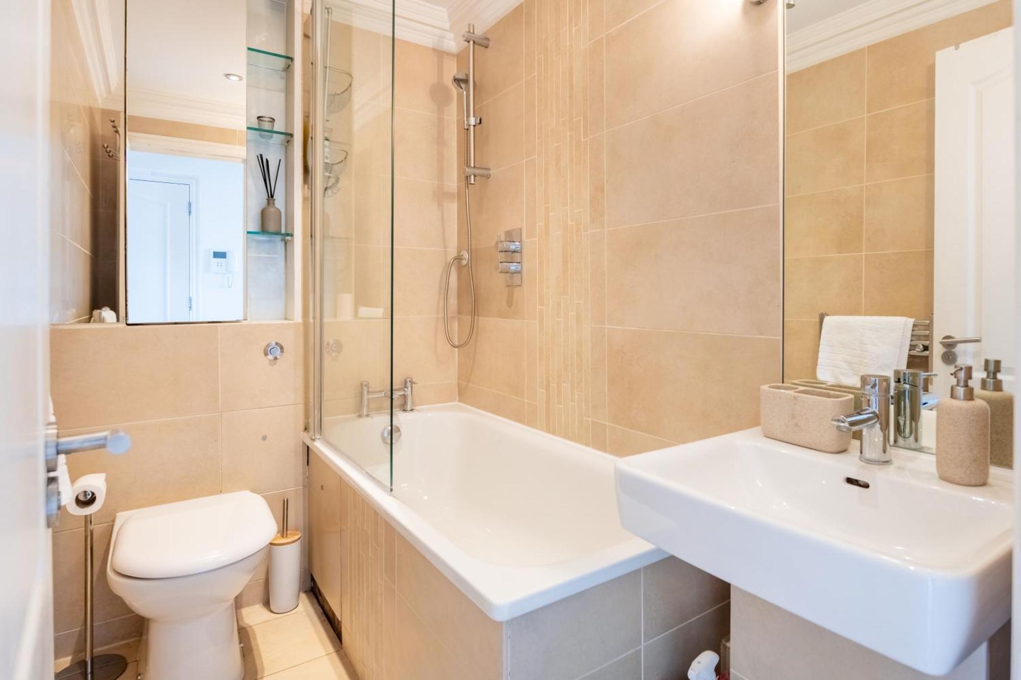 Apartment Warm And Welcoming 1bd Flat In East