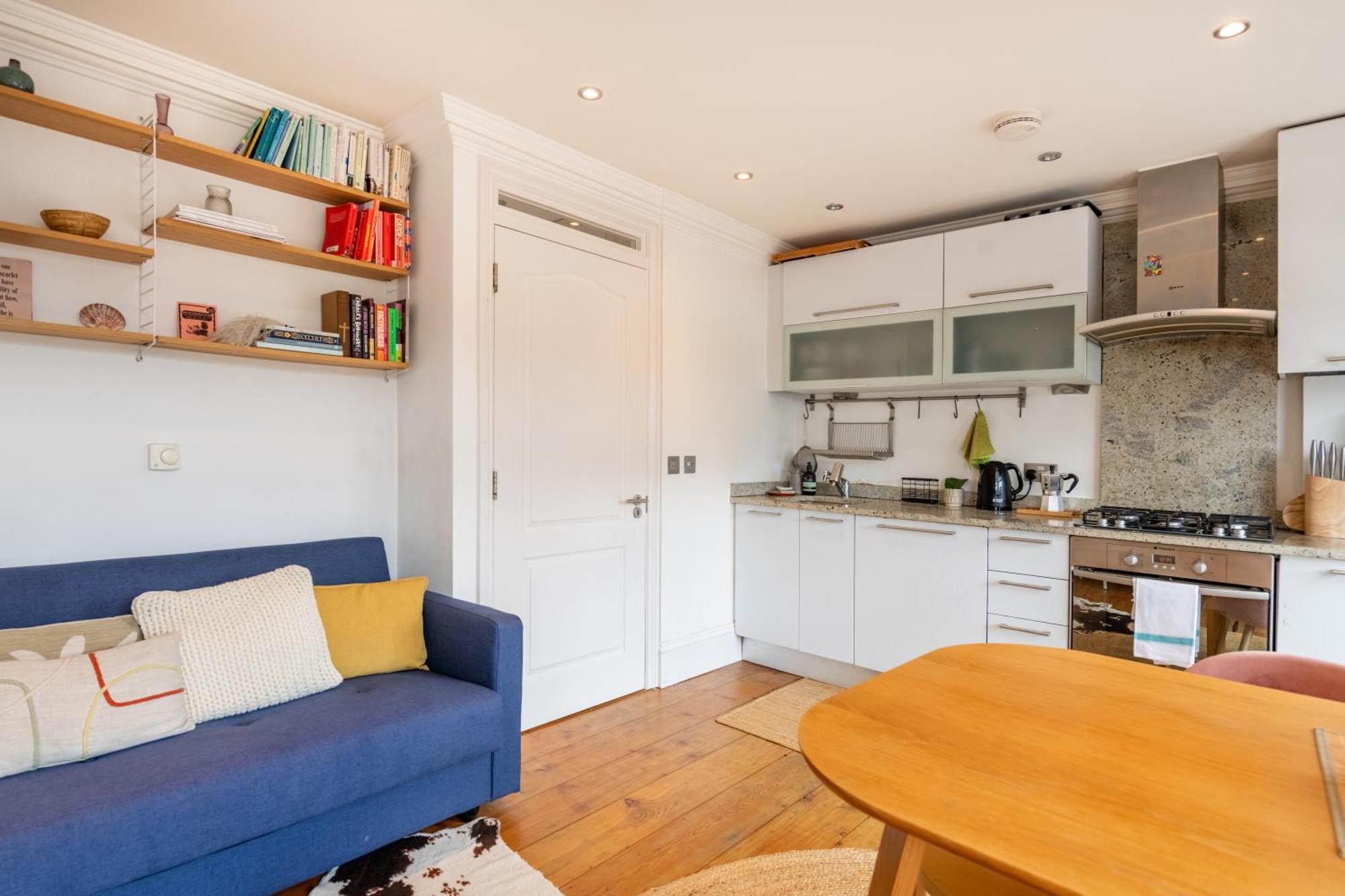 Warm And Welcoming 1bd Flat In East