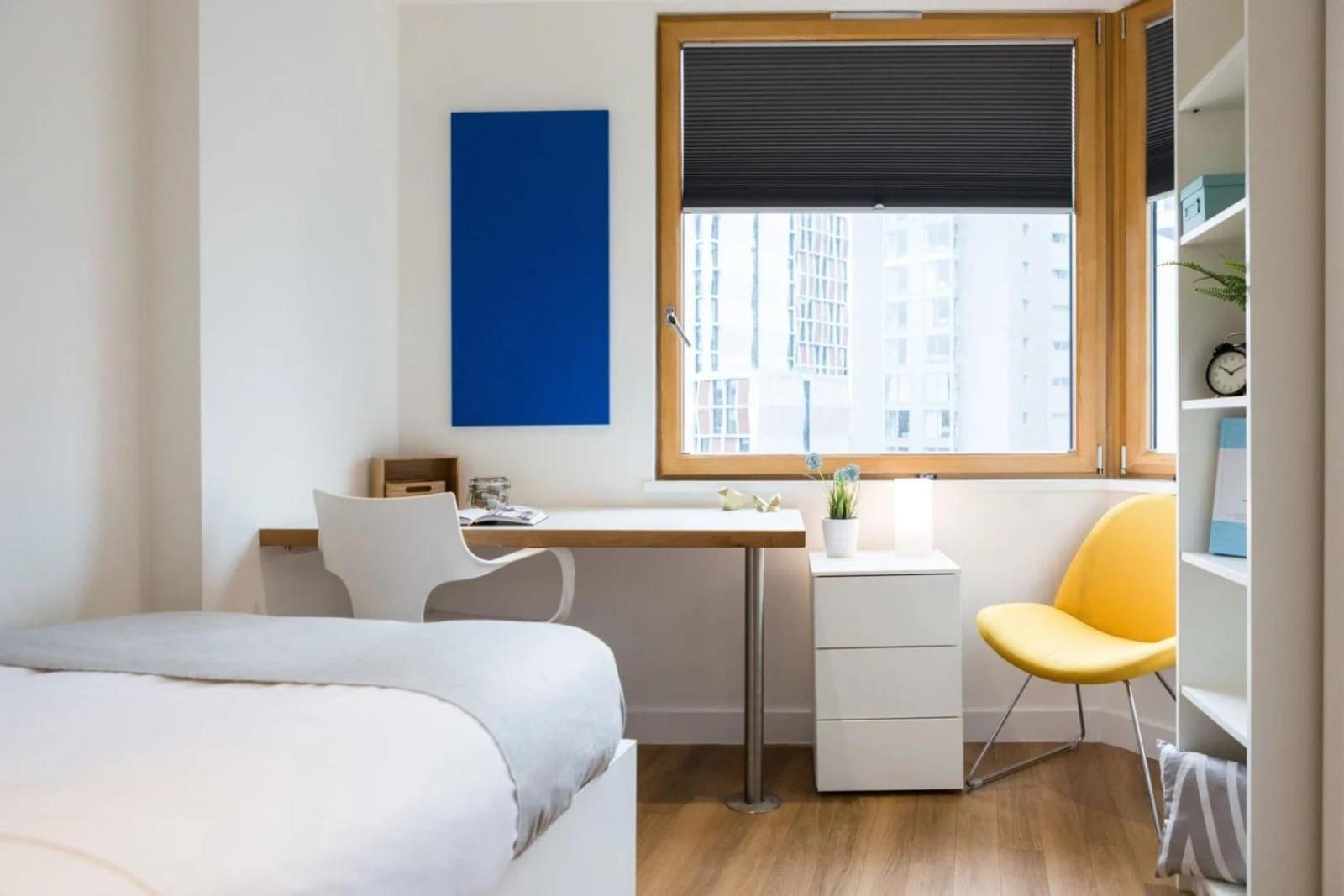Cosy And At Chapter Aldgate In Appartement Londen