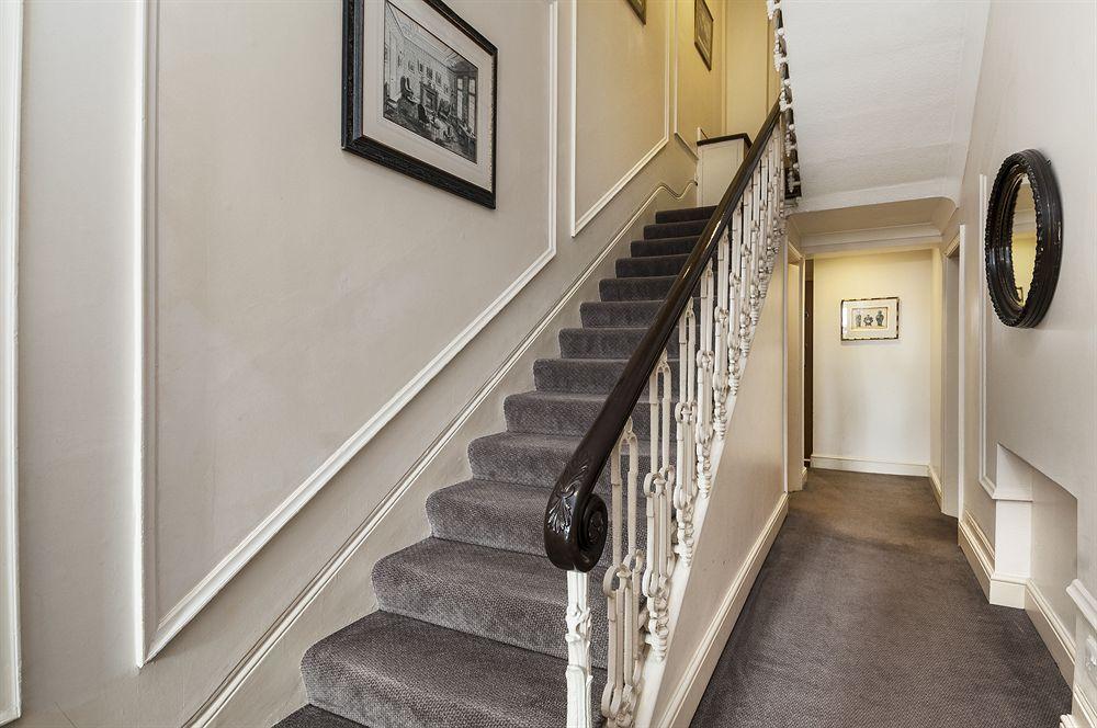 Hotel Rose Court London