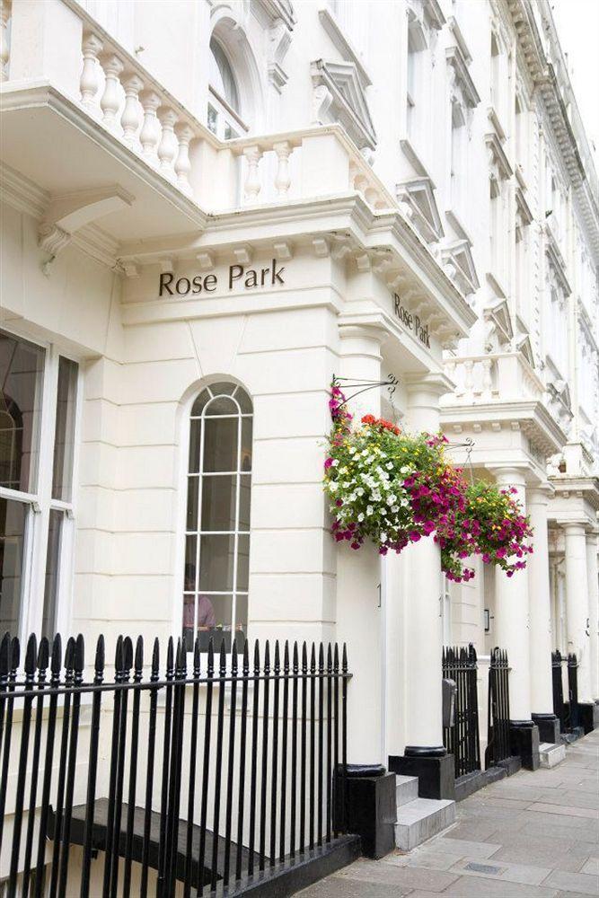 Hotel Rose Court 3*