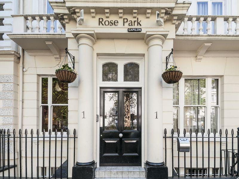 Hotel Rose Court