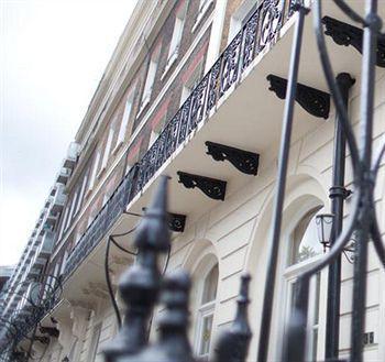 Hotel Rose Court 3*