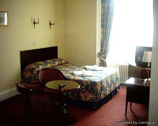 Rose Court Hotel
