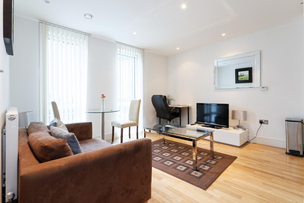 Serviced Apartment