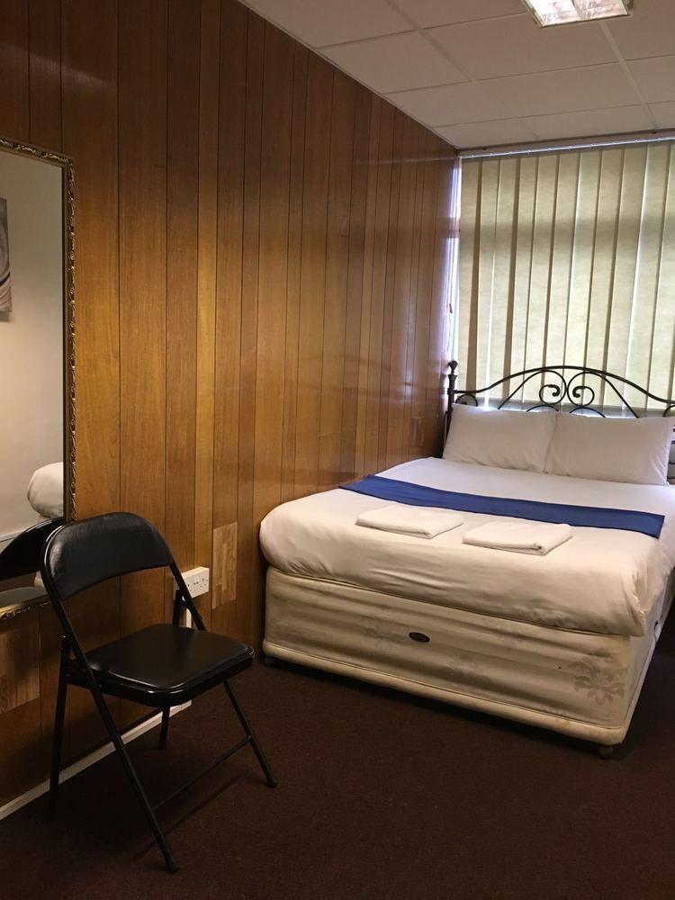 Coronation House Guest house 2*