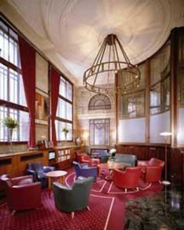 Club Quarters City, Hotell