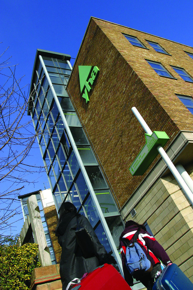 Hostel Yha Thameside
