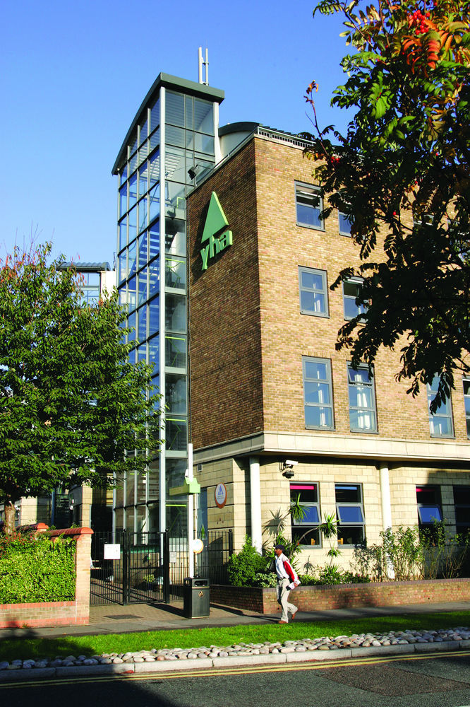 Yha Thameside London