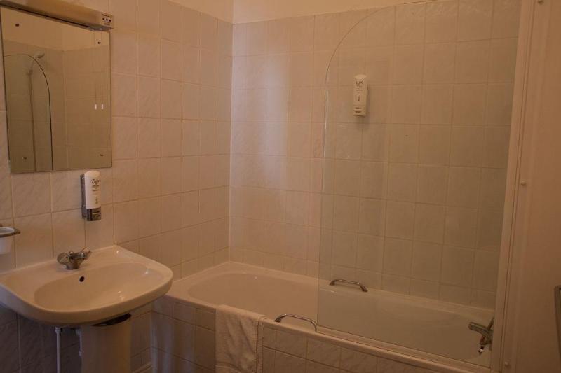 Rose Court 3* London
