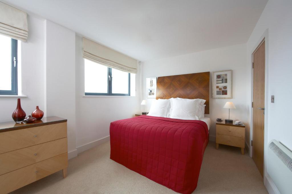Marlin Stratford 4* London