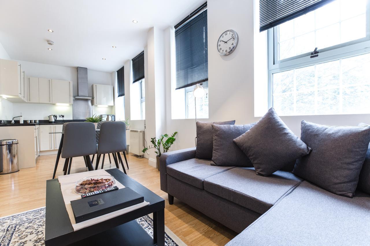 Aldgate Apartment London