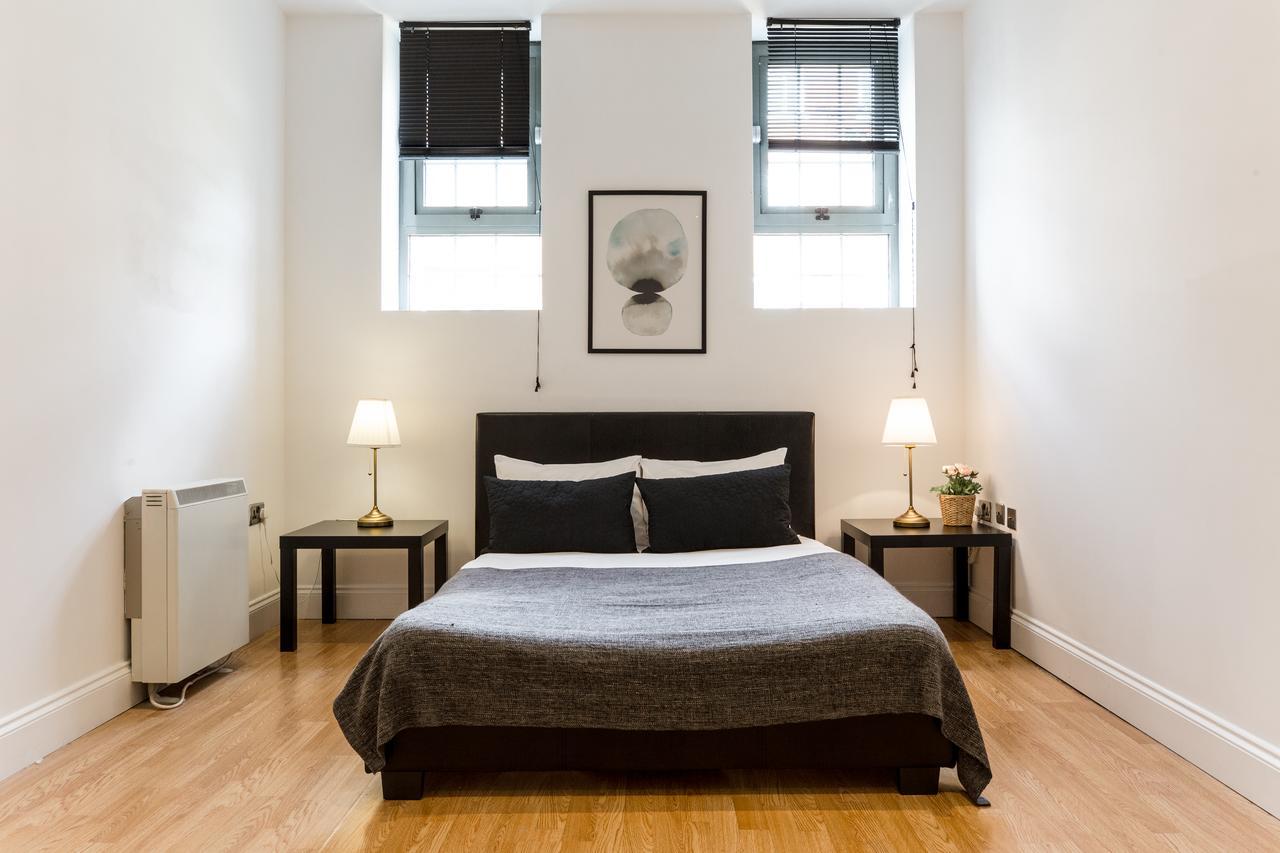 Apartment Aldgate London