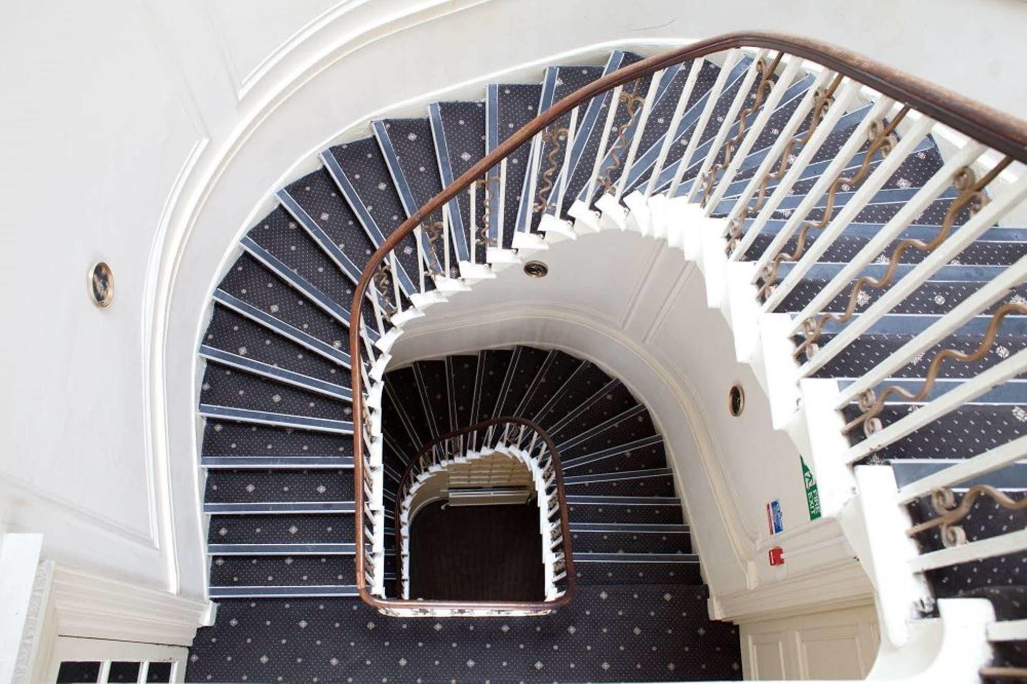 Rose Court London