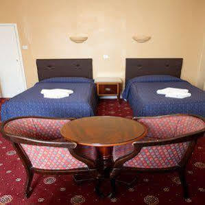Hotel Rose Court