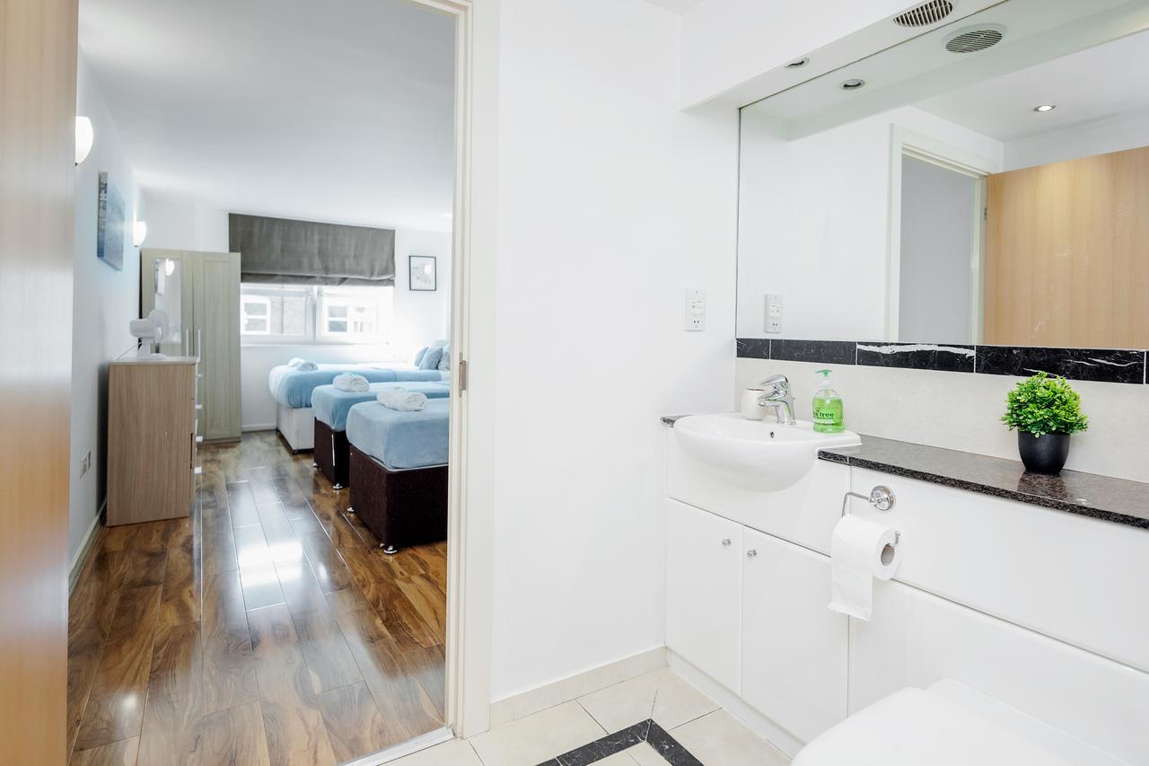 Apartment Premium By Excel London