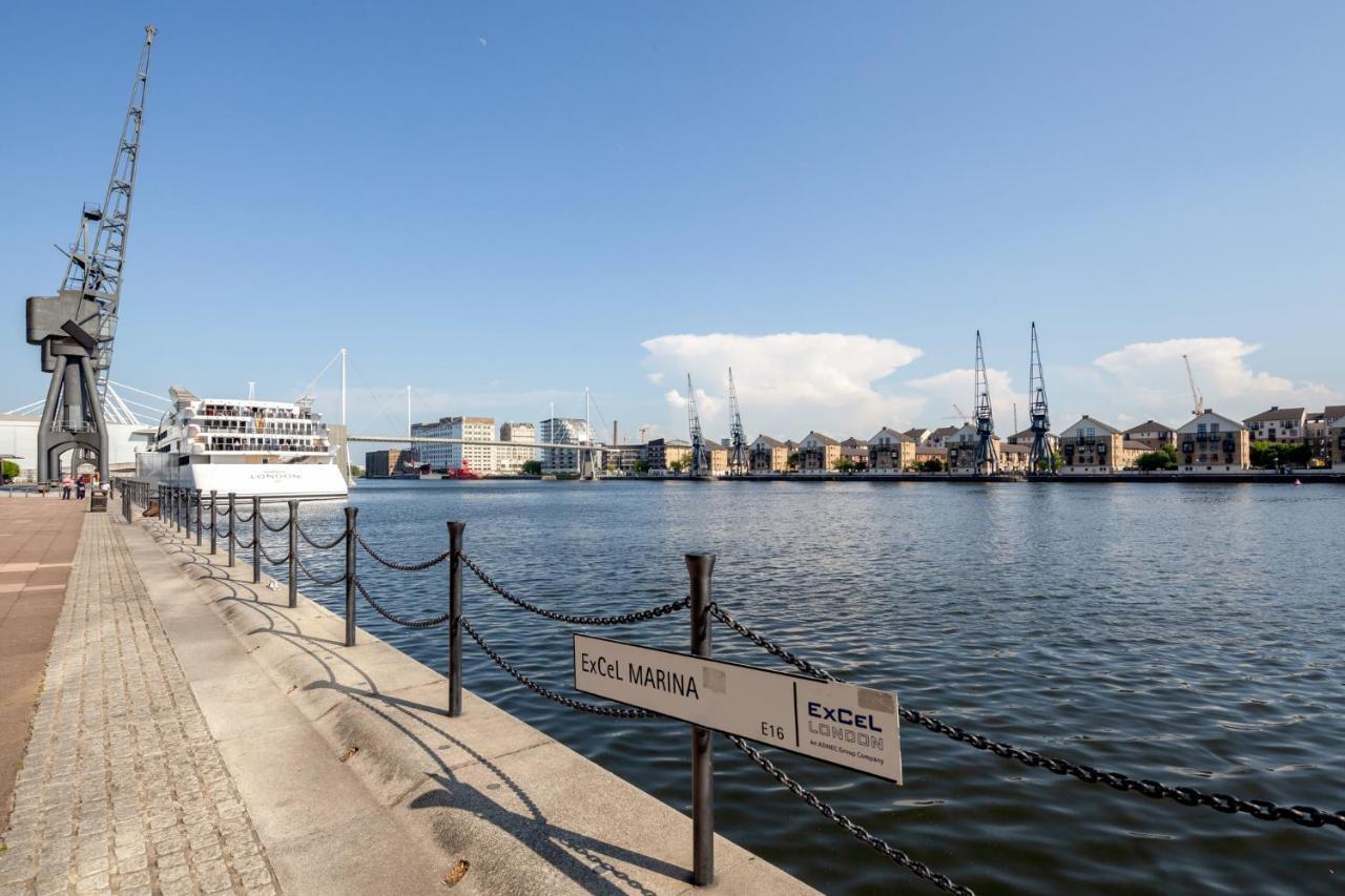 Apartment Premium By Excel London