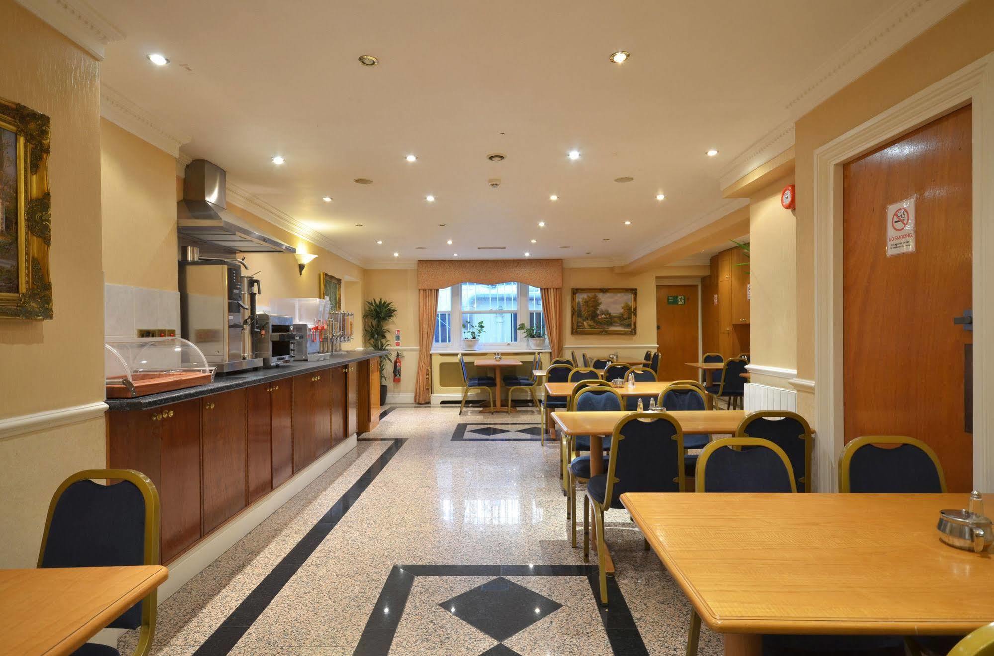 Hotel Alexandra 3*