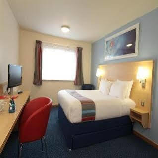 Travelodge City Airport Hotel