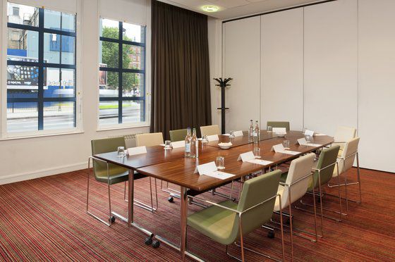 Express City, An Ihg Londen
