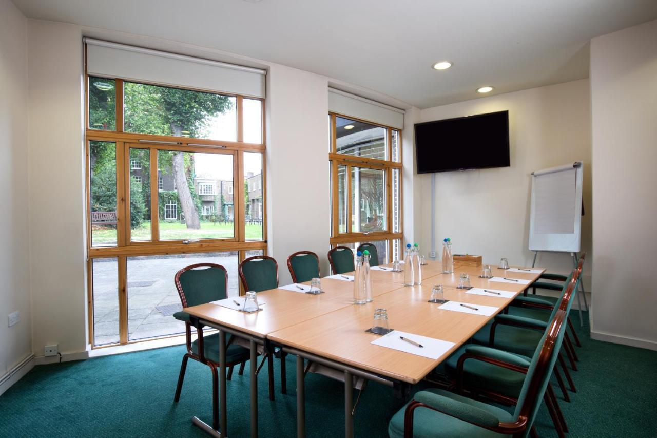 The Royal Foundation Of St Katharine 3* Londen