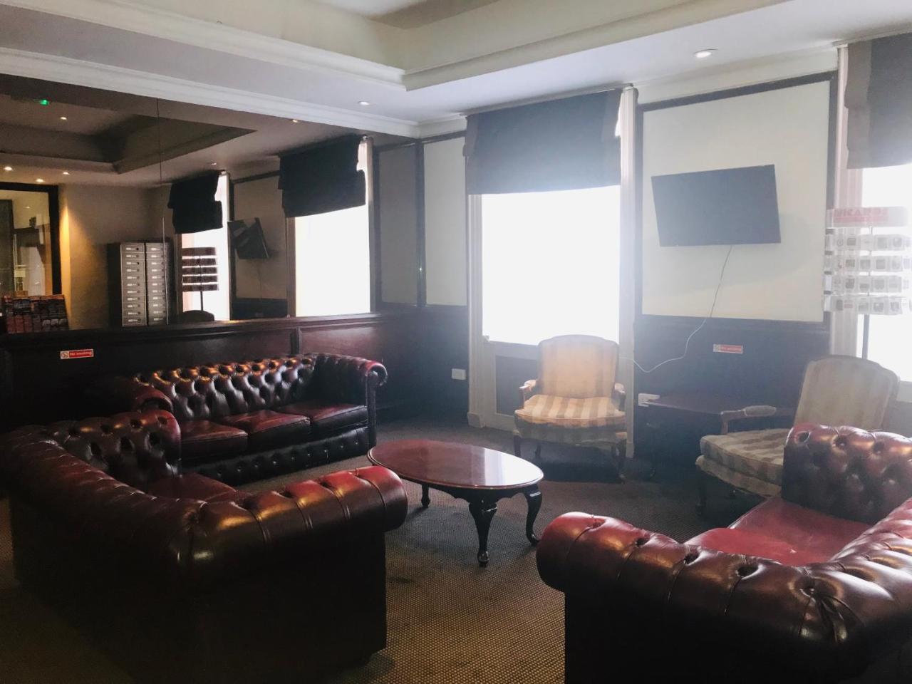 Rose Court 3*