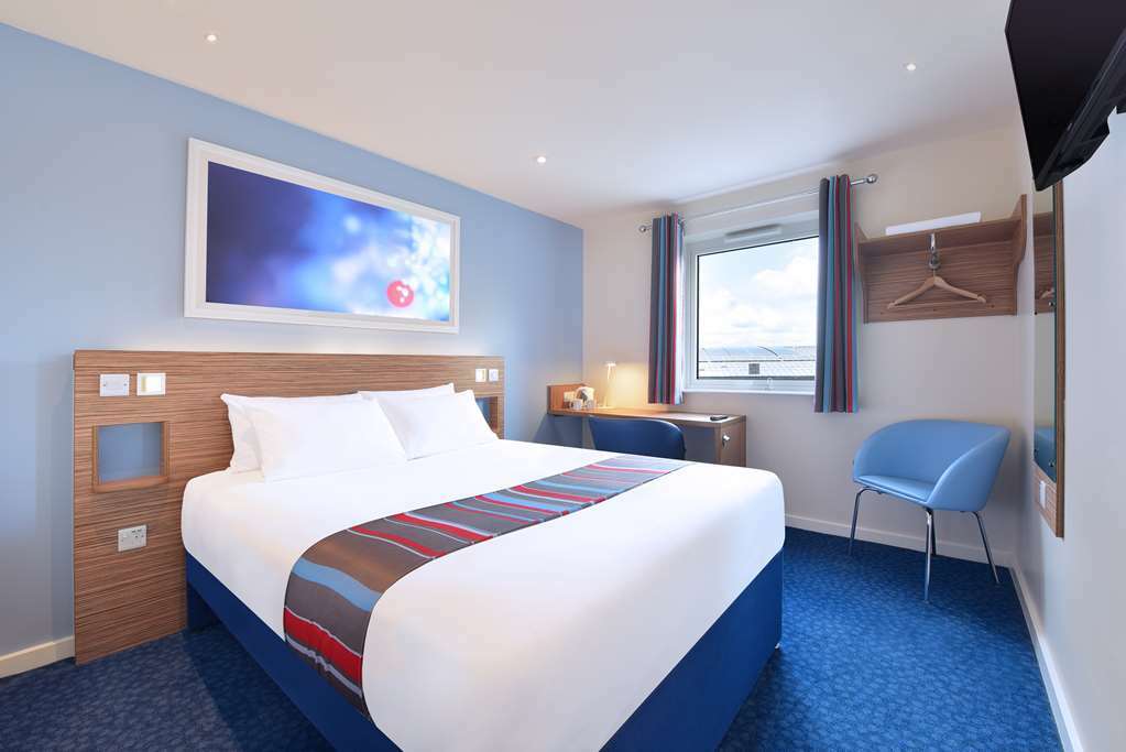 Travelodge City Airport 3* London