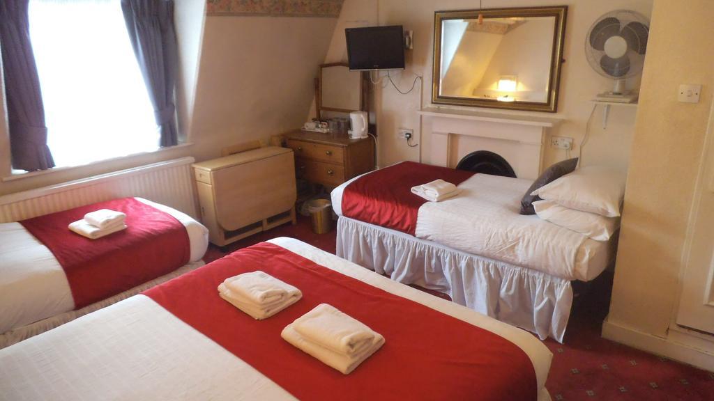 Arran House Hotell 3*