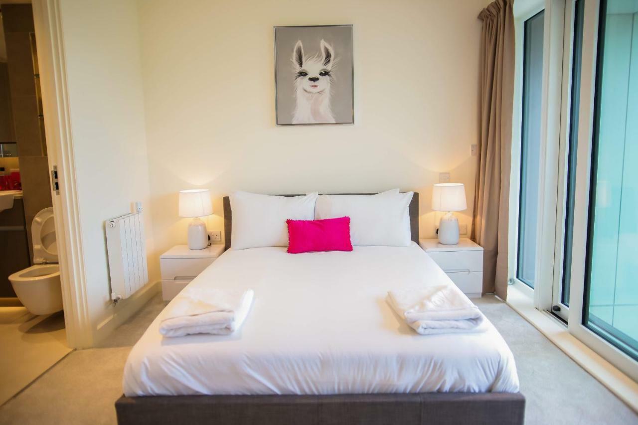 Thames View 2 Bed With Balcony Leilighet London