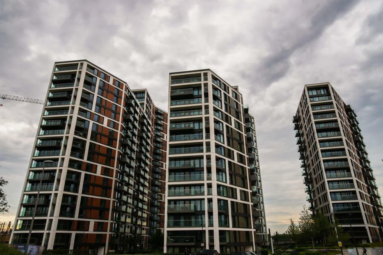 Thames View 2 Bed With Balcony Leilighet London